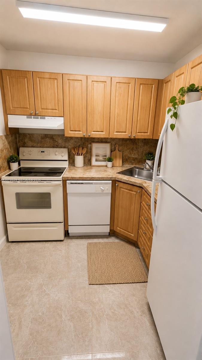 10820 SW 200th Dr # 176, Cutler Bay FL 33157 photo 3