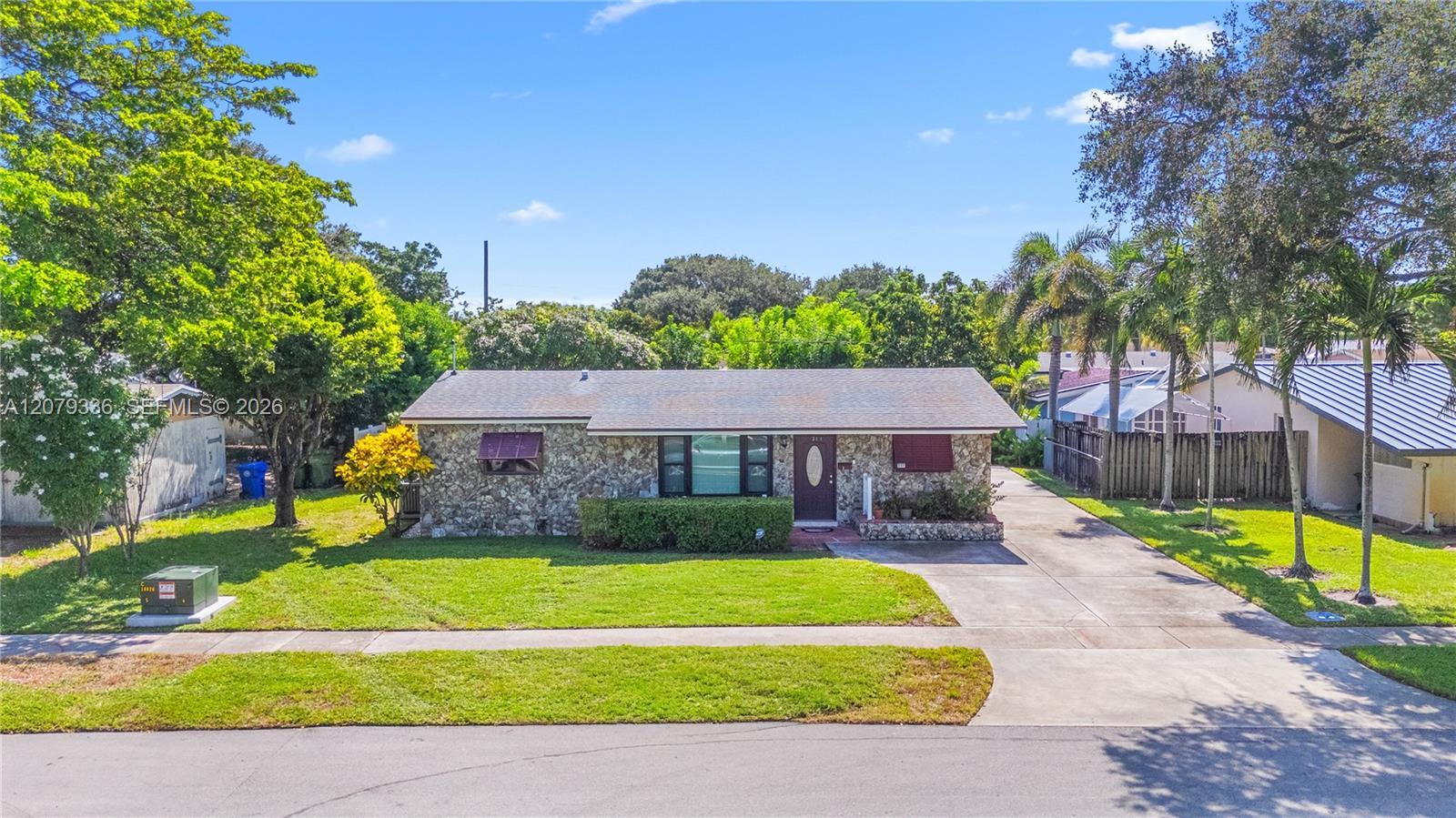 311 SW 70th Ter, Pembroke Pines FL 33023