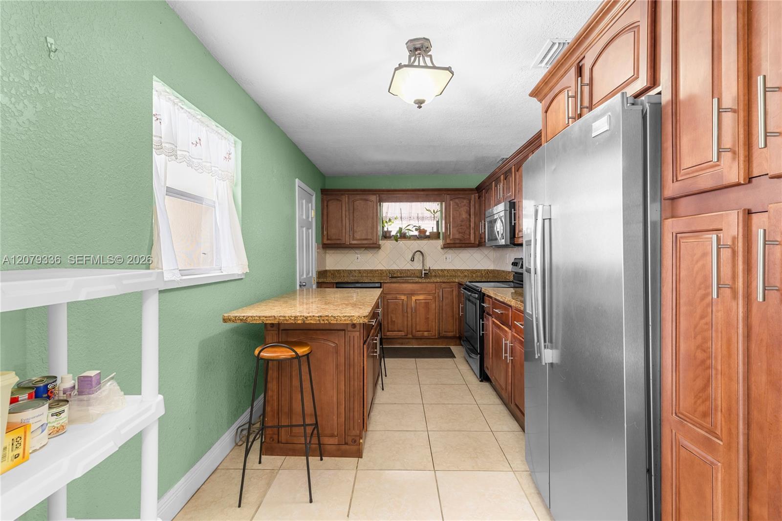 311 SW 70th Ter, Pembroke Pines FL 33023 photo 5