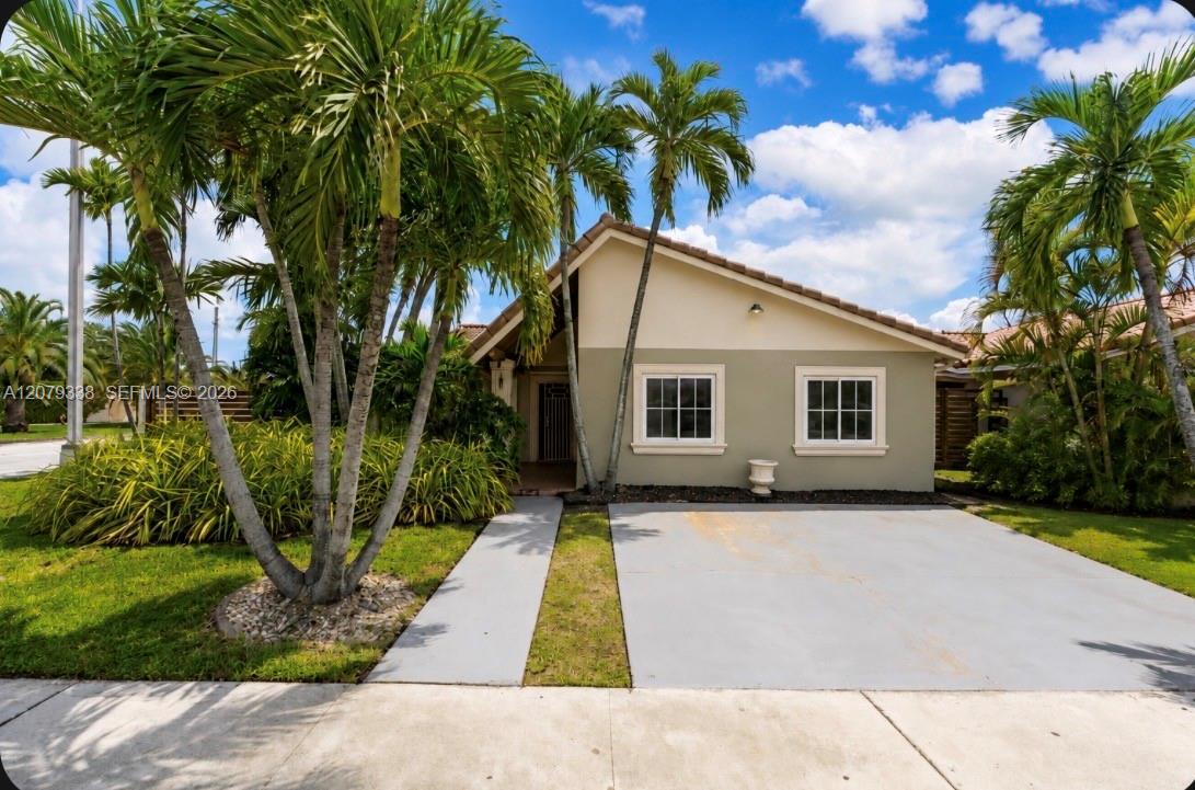 13706 SW 14th St, Miami FL 33184 photo 2