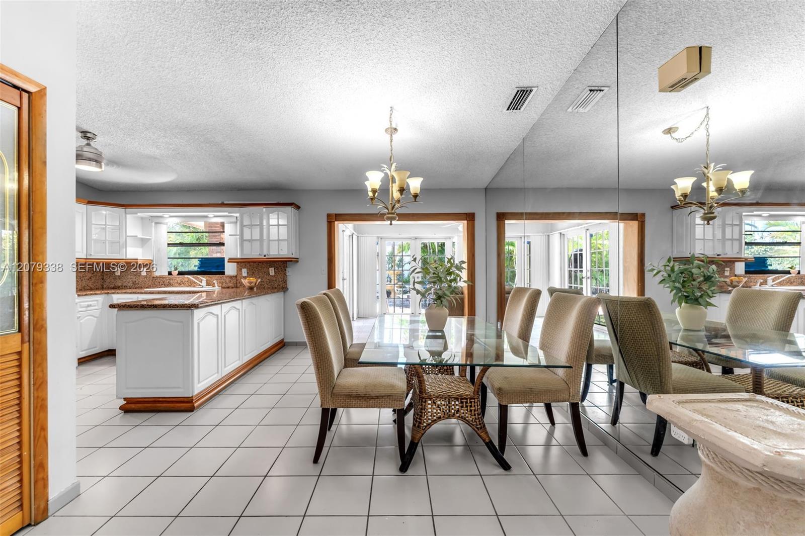 13706 SW 14th St, Miami FL 33184 photo 3