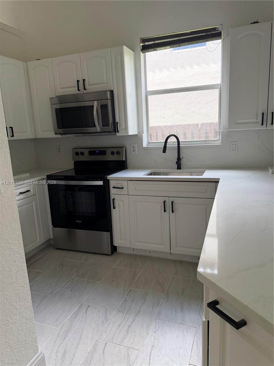 5040 SW 139th Ter, Miramar FL 33027 photo 2