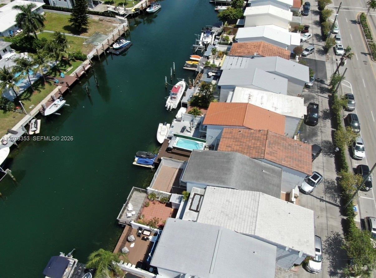 North Miami, FL 33181 photo 4