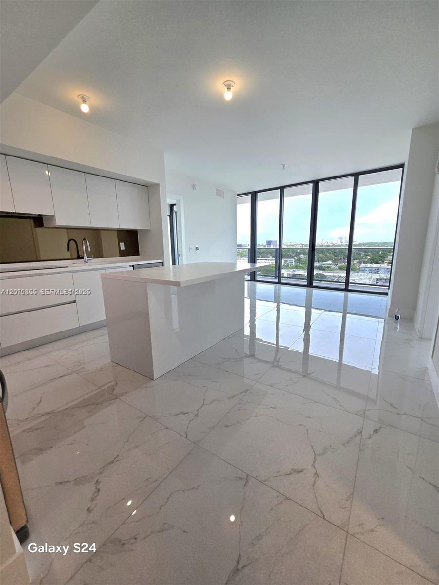 1170 E Hallandale Beach Blvd # 907, Hallandale Beach FL 33009 photo 2