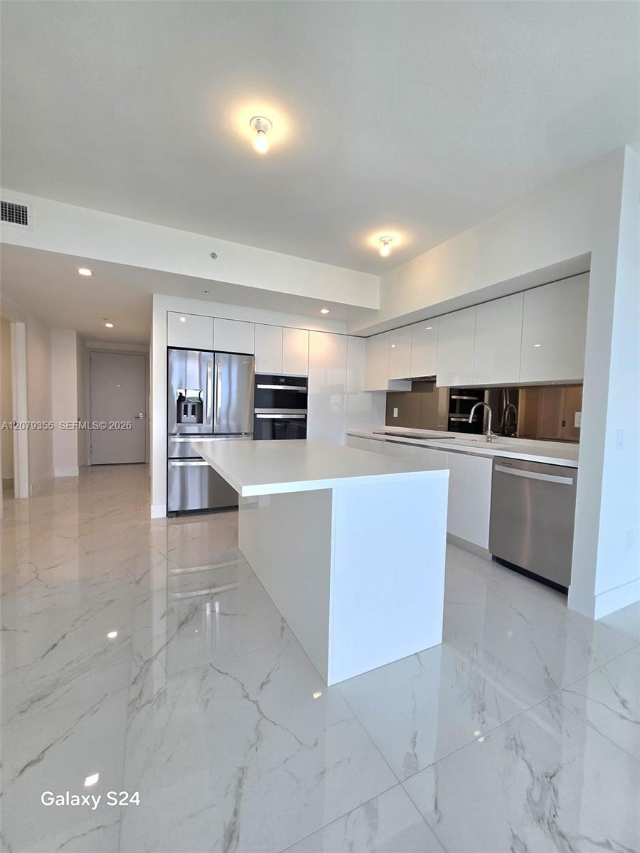 1170 E Hallandale Beach Blvd # 907, Hallandale Beach FL 33009 photo 3
