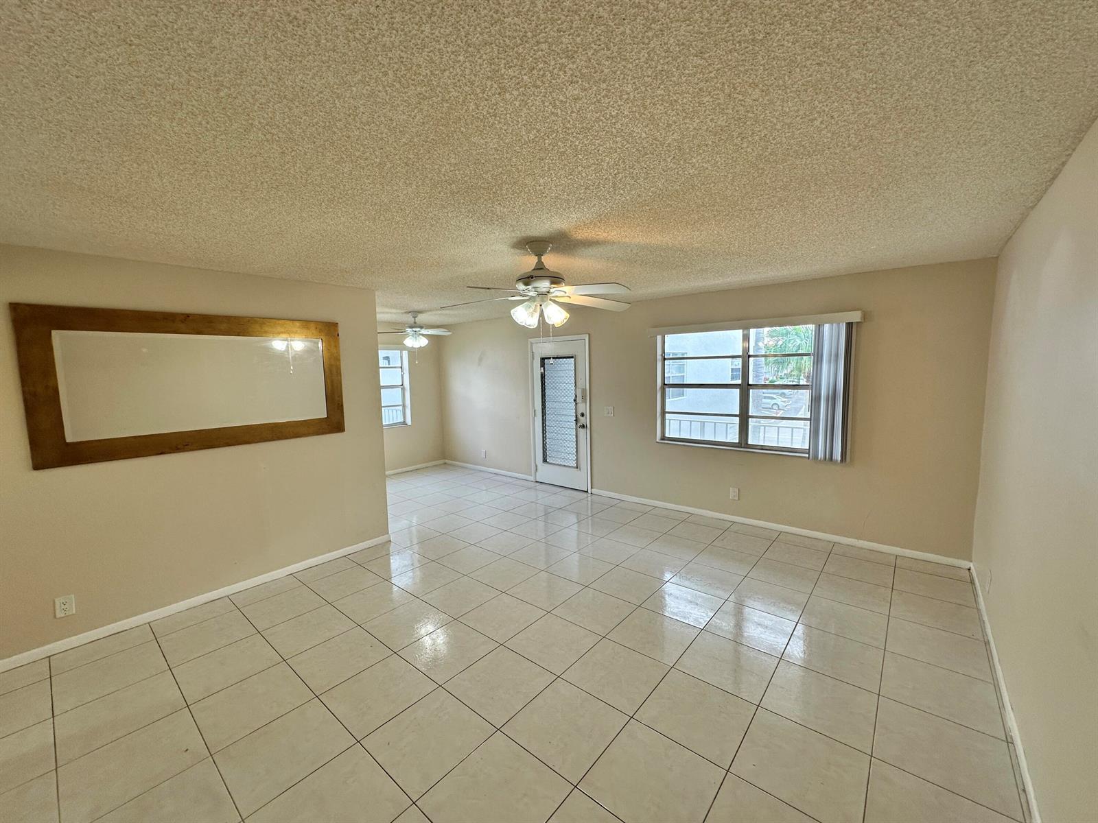 811 Flanders Q, Delray Beach FL 33484 photo 2