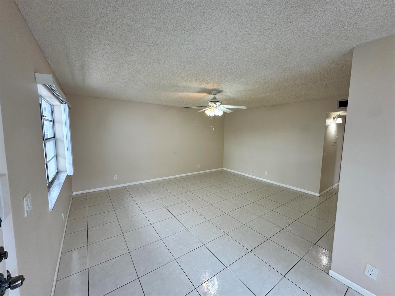 811 Flanders Q, Delray Beach FL 33484 photo 3