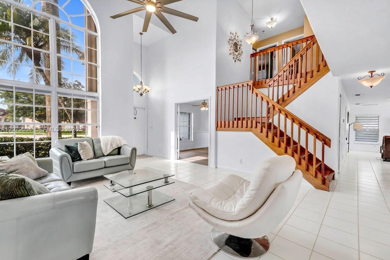 743 NW 174th Ter, Pembroke Pines FL 33029 photo 4