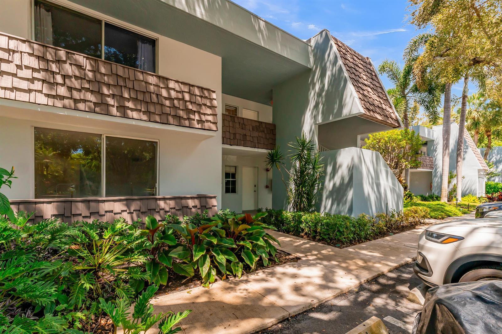 3201 N COURSE Lane E # 212, Pompano Beach FL 33069 photo 2
