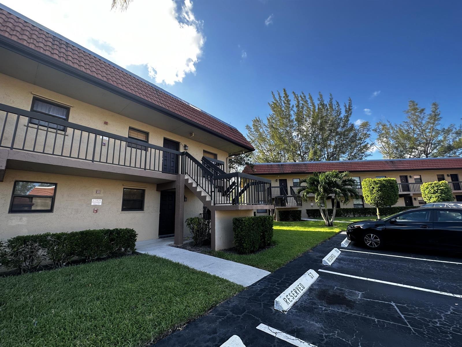 21904 Lake Forest Circle # 106, Boca Raton FL 33433 photo 2