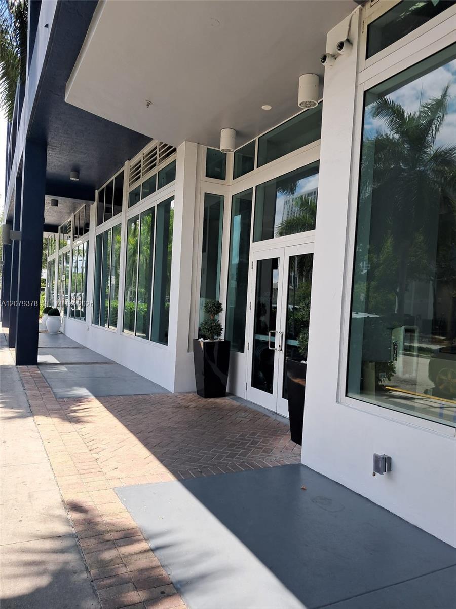 275 NE 18th St # 1704, Miami FL 33132 photo 3