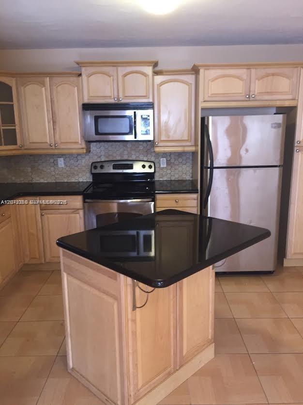 4524 SW 54th St, Dania Beach FL 33314