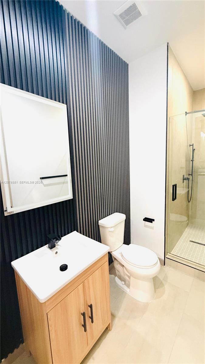 768 NW 2nd St # 2, Miami FL 33128 photo 5