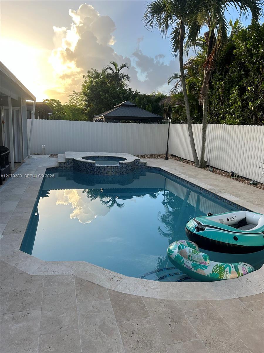 9180 NW 149th Ter, Miami Lakes FL 33018 photo 3