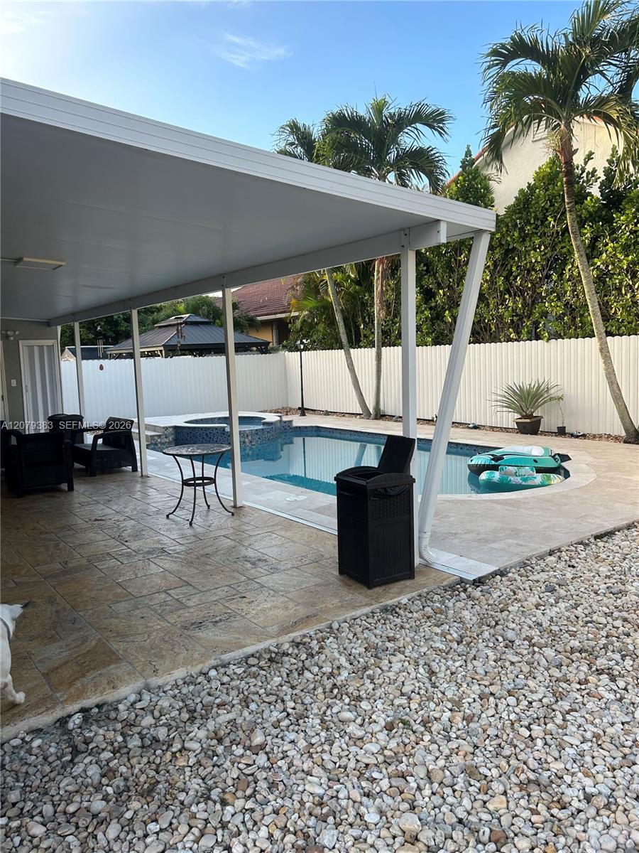9180 NW 149th Ter, Miami Lakes FL 33018 photo 4