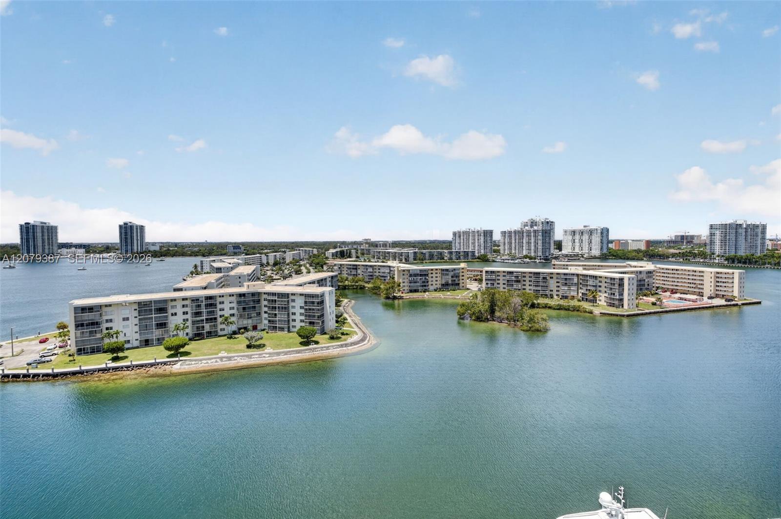 1000 Island Blvd # 1510, Aventura FL 33160 photo 2