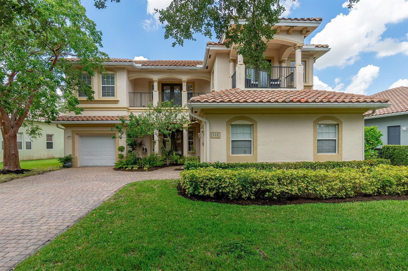 428 Cresta Circle, West Palm Beach FL 33413 photo 2