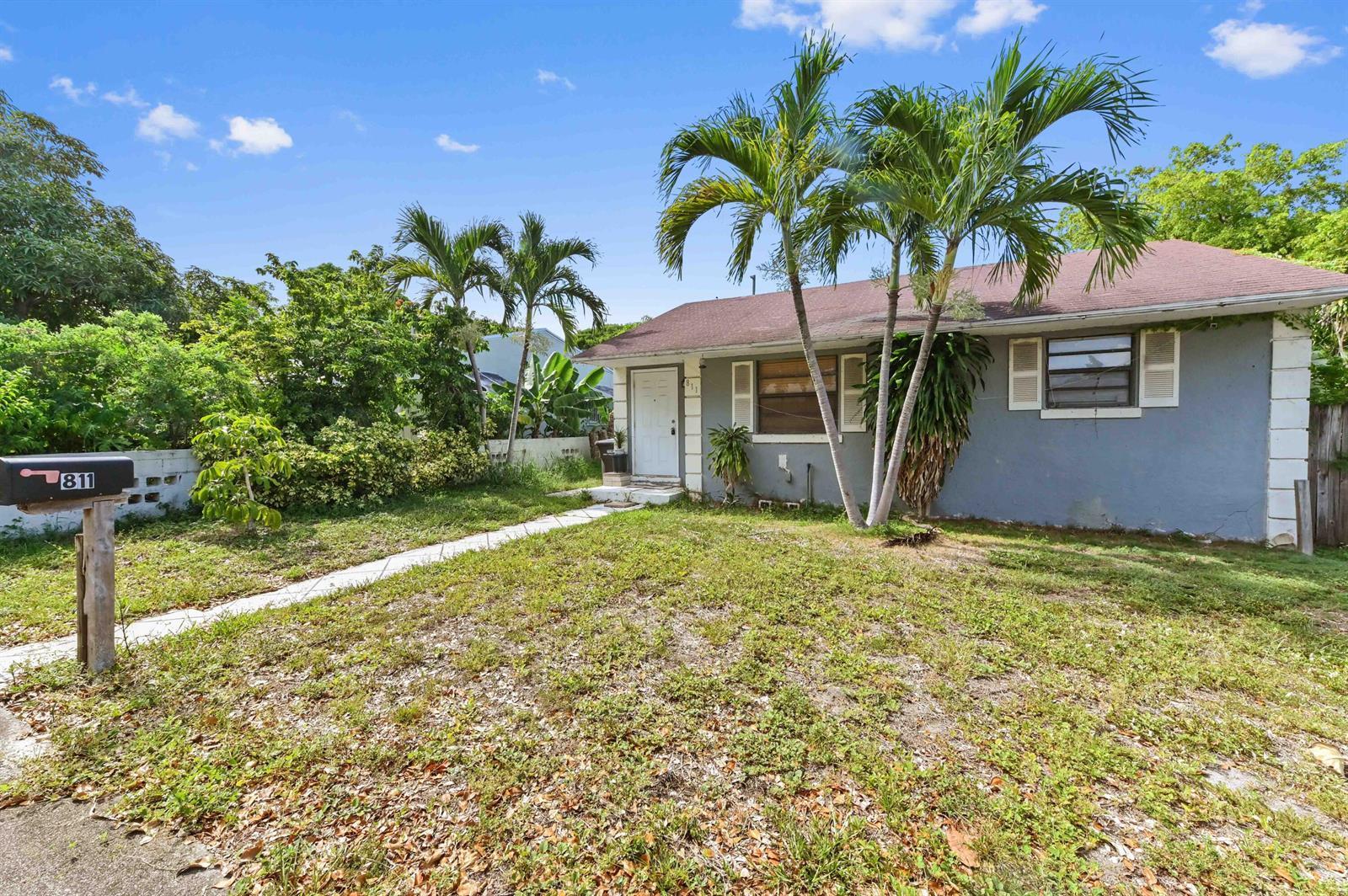 811 32nd Street, West Palm Beach FL 33407 photo 2
