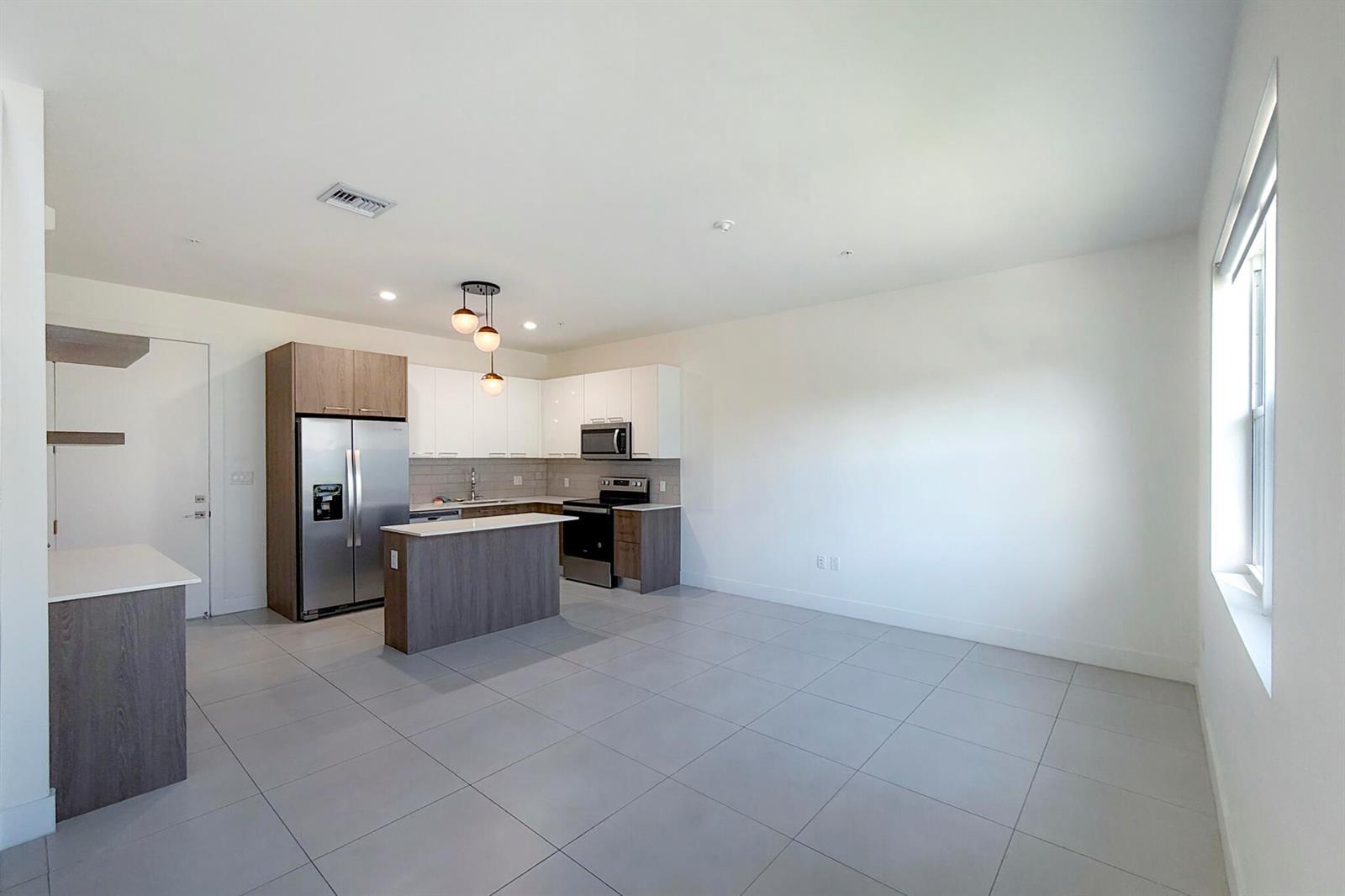 405 NE 35TH Court # 2, Oakland Park FL 33334 photo 5