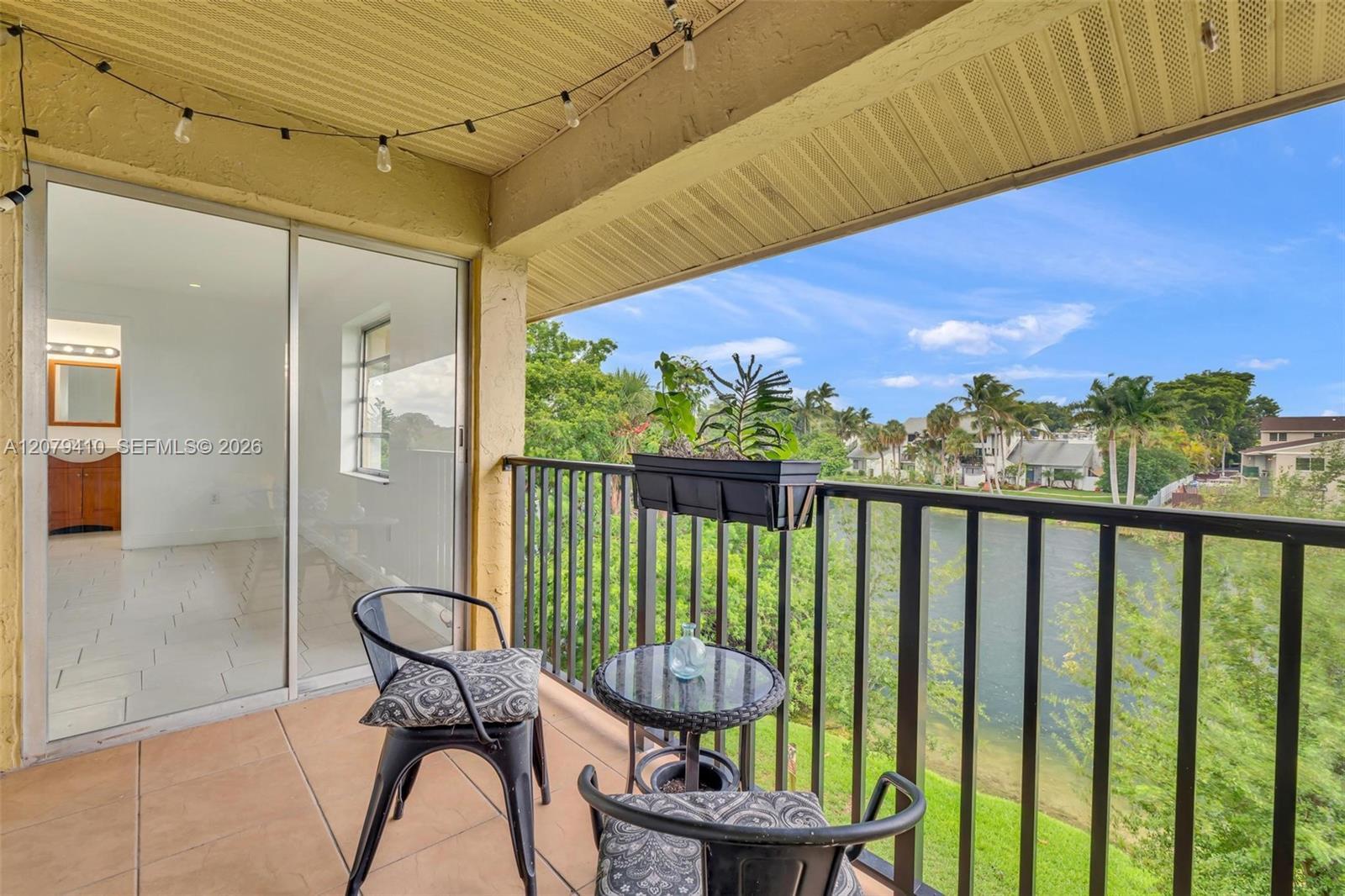 15470 SW 82nd Ln # 332, Miami FL 33193 photo 2