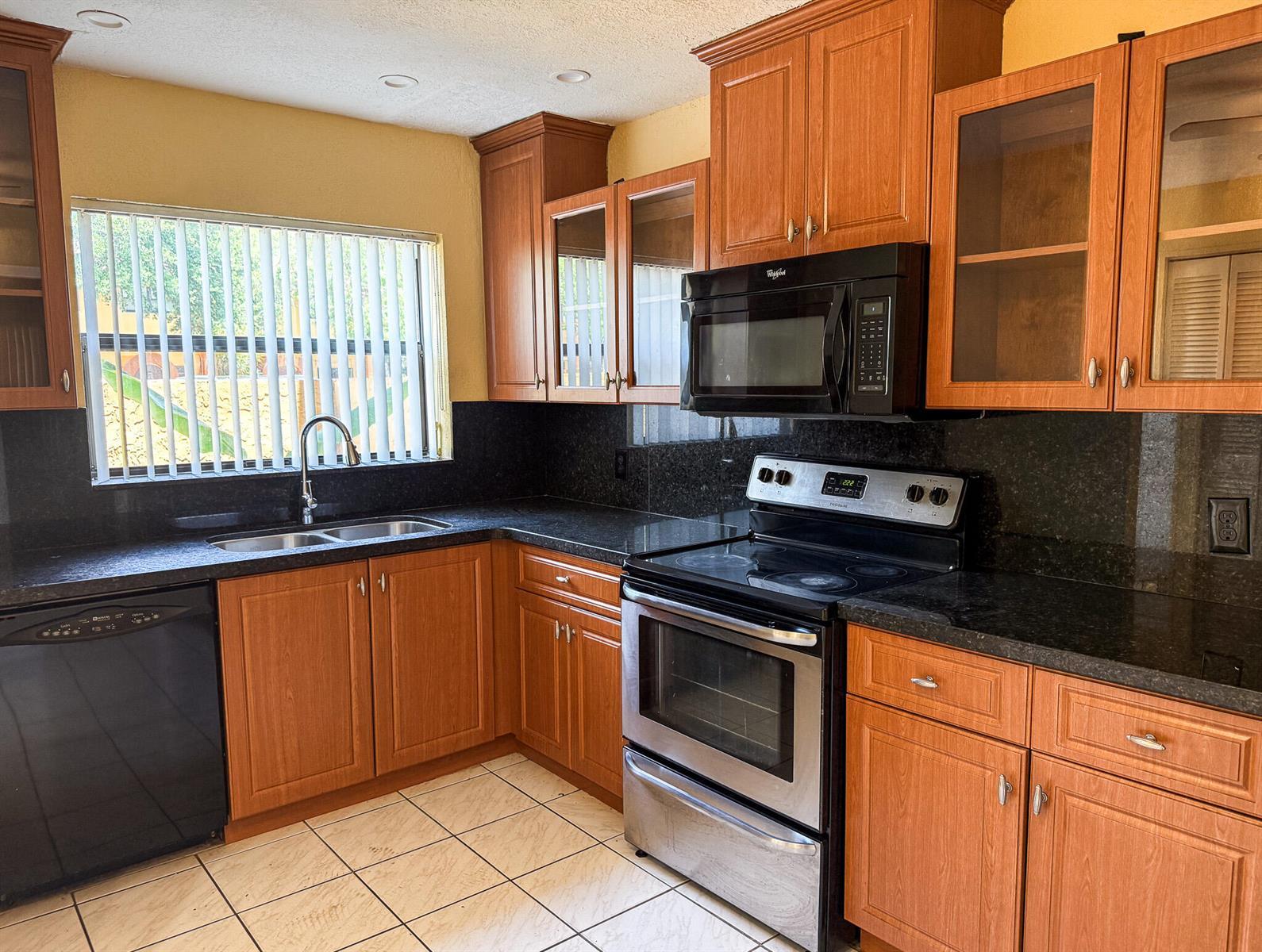 4567 NW 90TH Avenue, Sunrise FL 33351 photo 4
