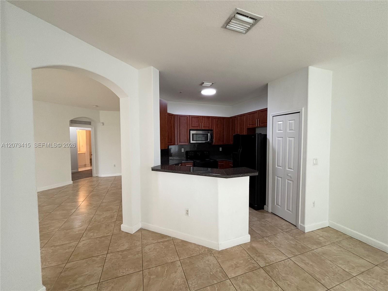10132 NW 7th St # 102, Miami FL 33172 photo 3