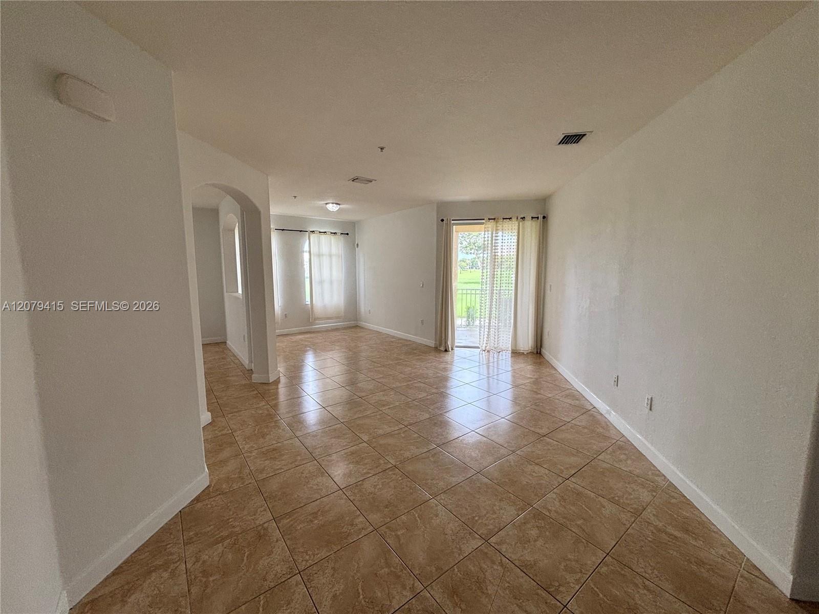 10132 NW 7th St # 102, Miami FL 33172 photo 5