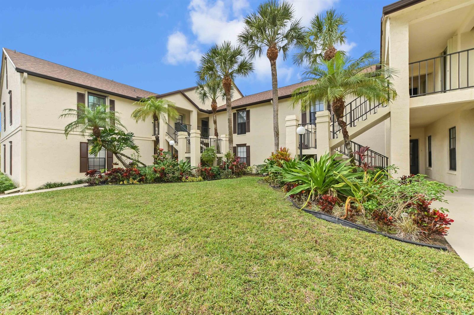 3385 Jog Park Drive, FL 33467
