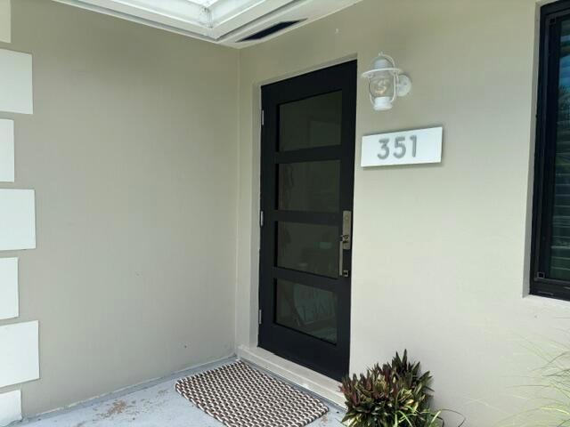 351 MARS Avenue, Tequesta FL 33469 photo 2