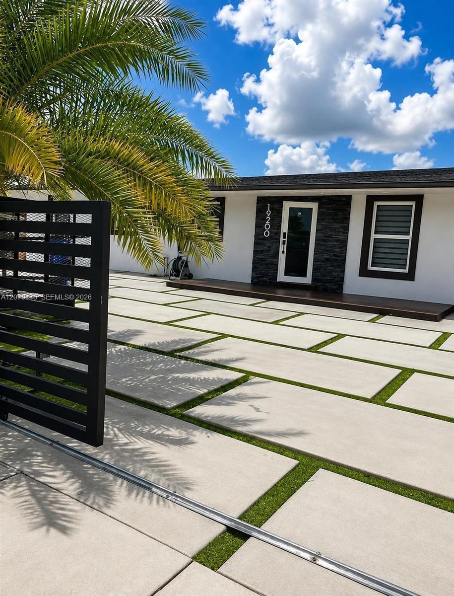19200 NW 51st Ave, Miami Gardens FL 33055 photo 3