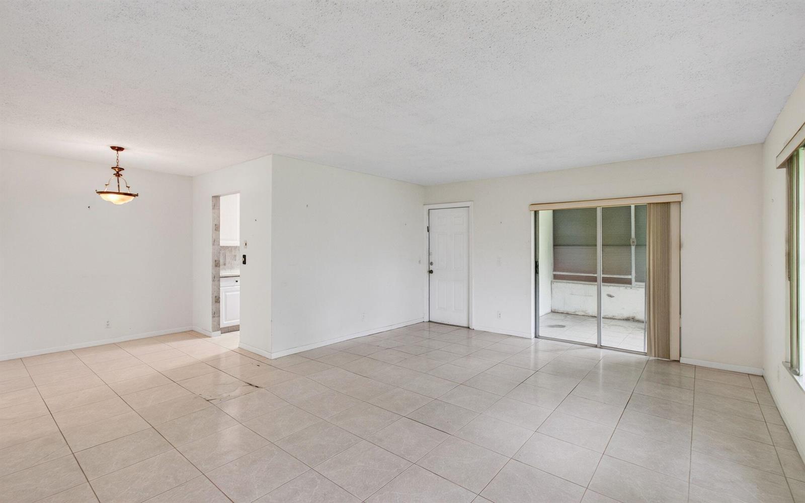 1057 E Circle Terrace, Delray Beach FL 33445 photo 3