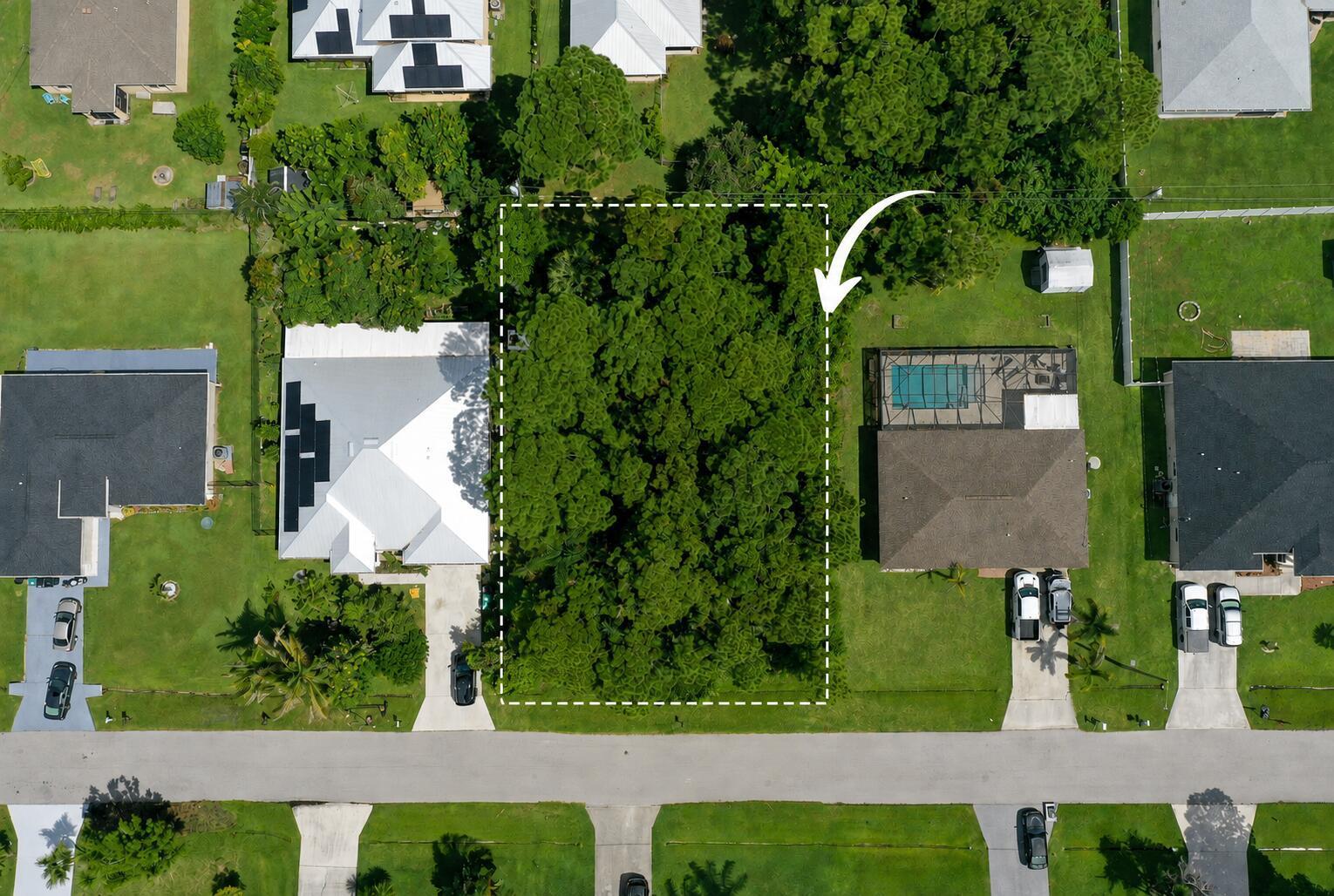 1881 SW LOFGREN Avenue, Port St. Lucie FL 34953 photo 2