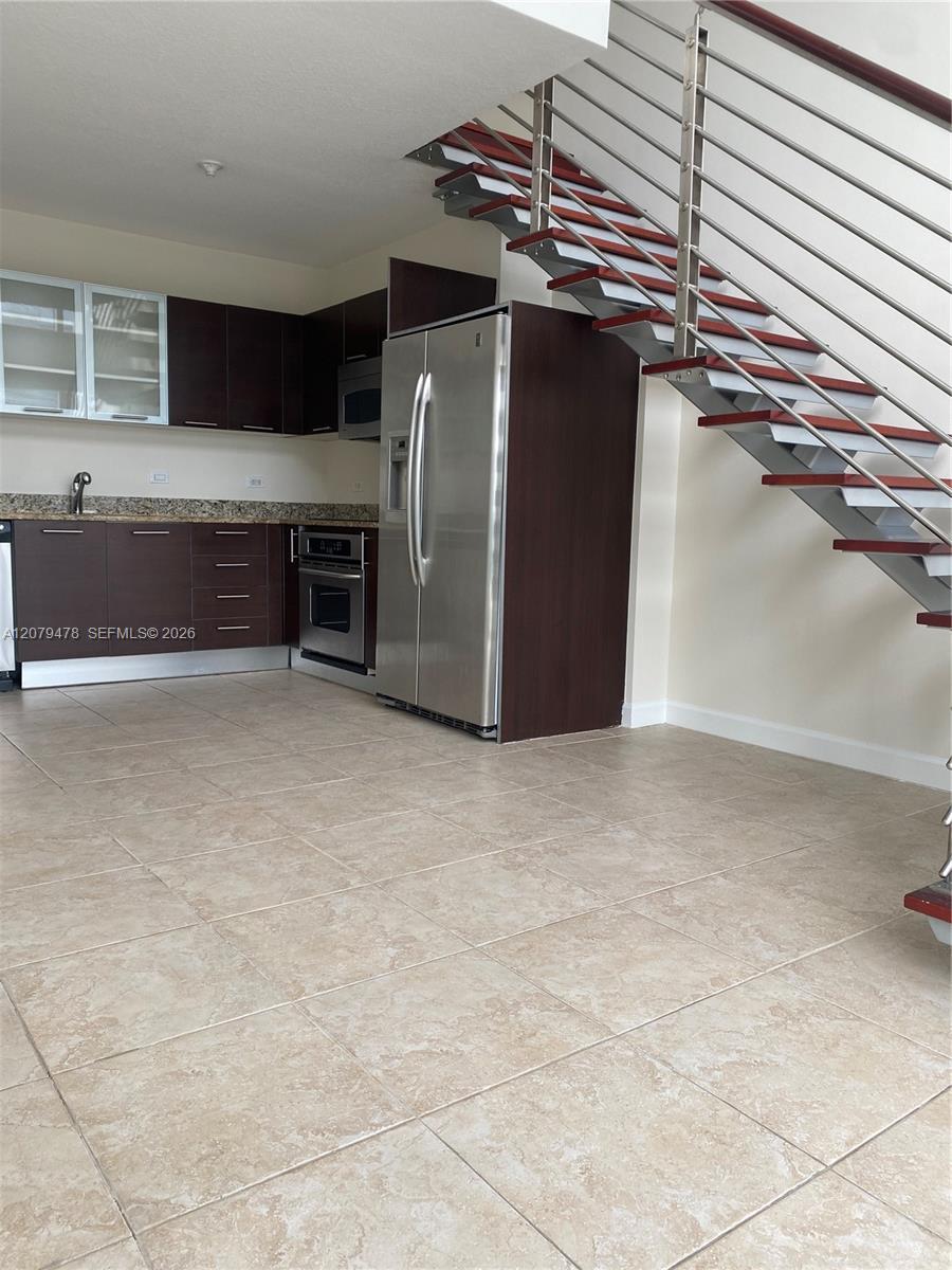 41 SE 5th St # 2405, Miami FL 33131 photo 2