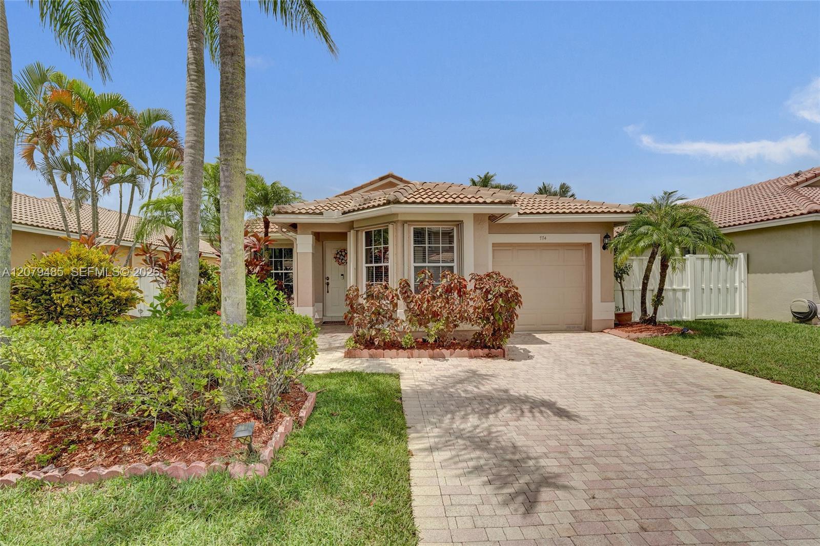 774 SW 120th Ave, Pembroke Pines FL 33025 photo 2
