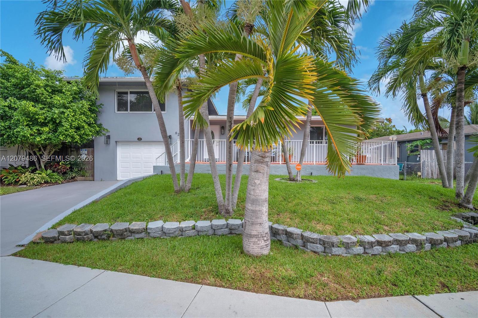 628 SW 4th St, Hallandale Beach FL 33009 photo 3