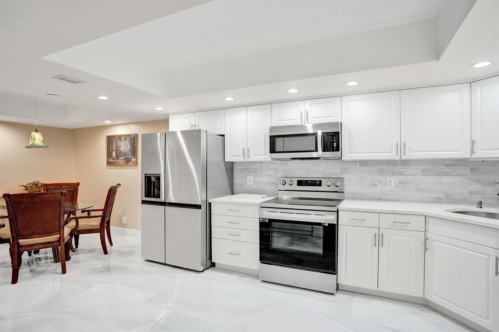 5951 WELLESLEY PARK Drive # 405, Boca Raton FL 33433 photo 4