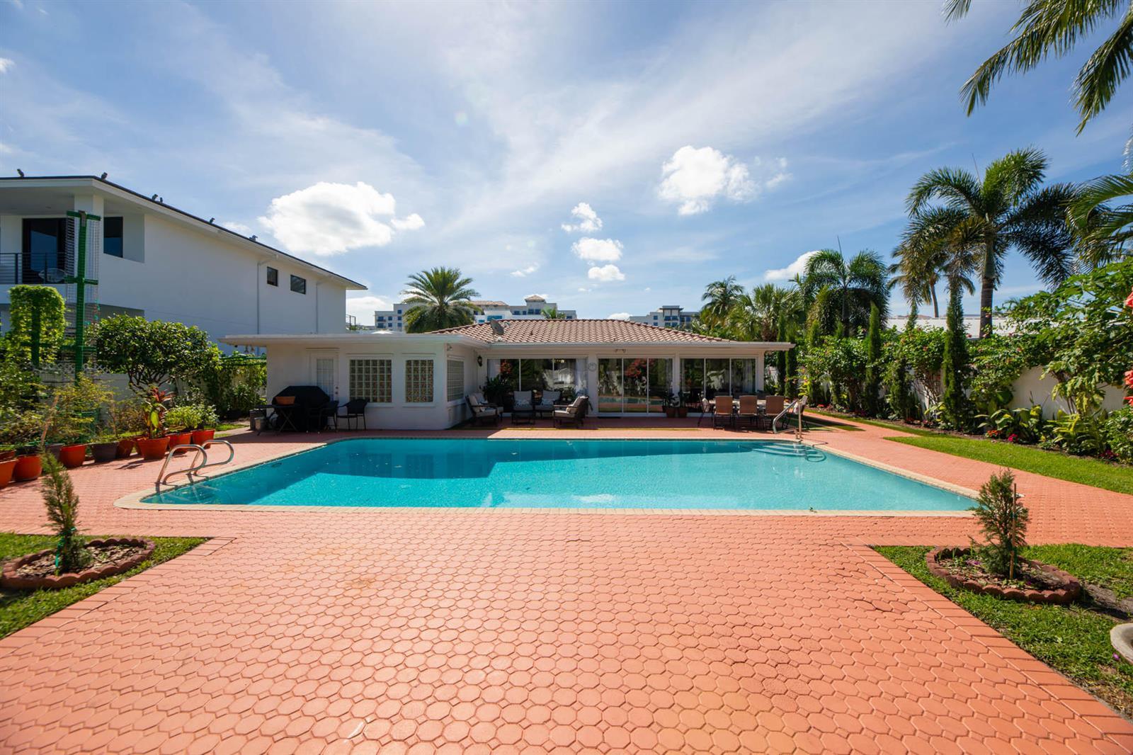 349 NE 2ND Street, Boca Raton FL 33432 photo 3