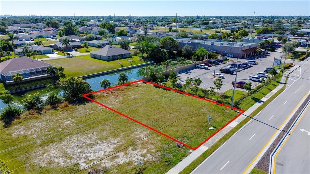 132 NICHOLAS Parkway E, Cape Coral FL 33990 photo 3