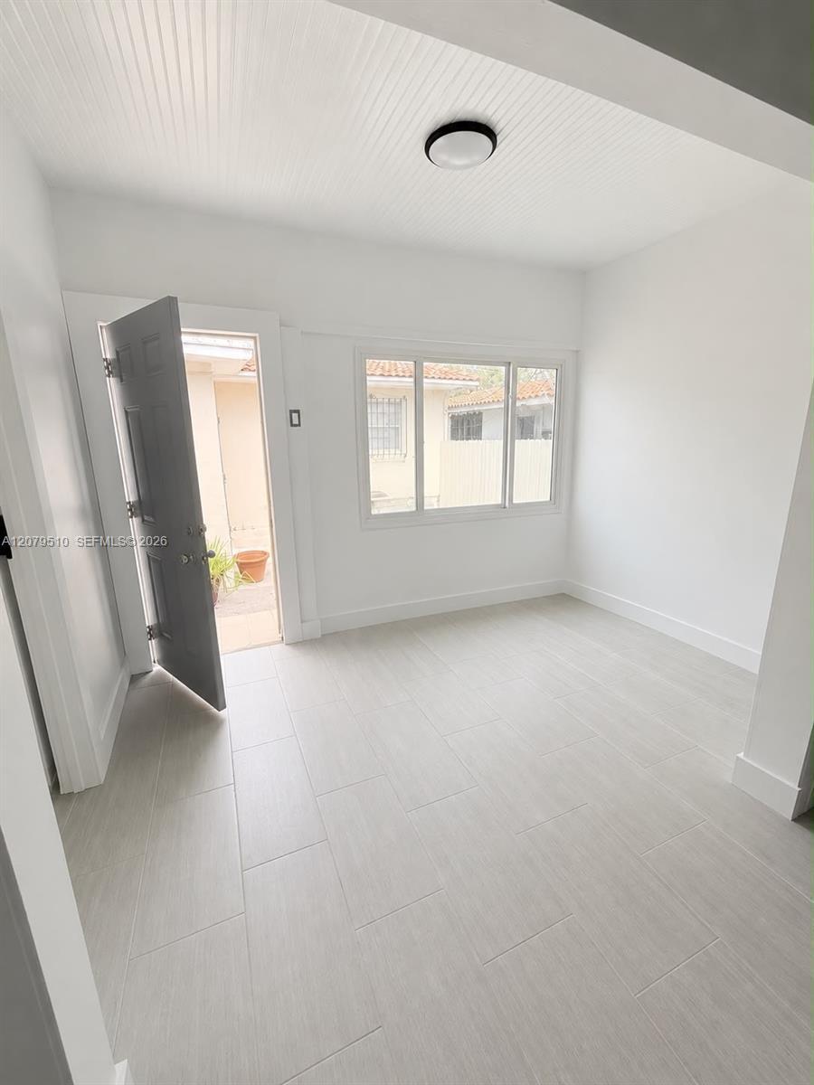 1154 NW 34th Ave # 1, Miami FL 33125