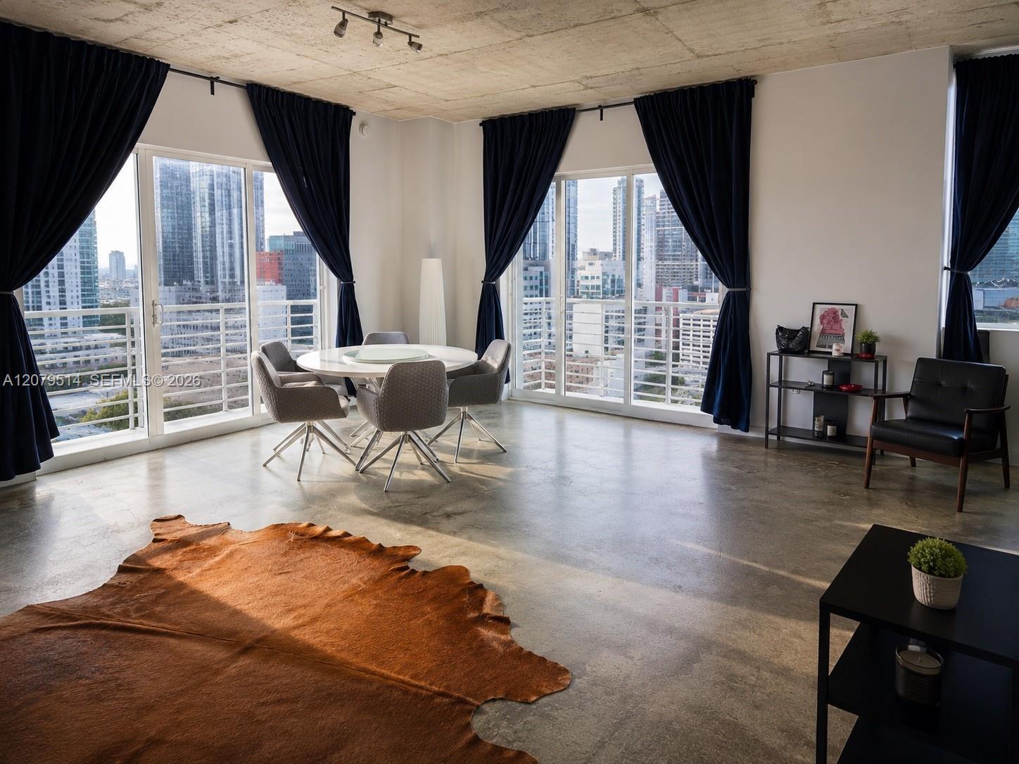 133 NE 2nd Ave # 2113, Miami FL 33132 photo 4