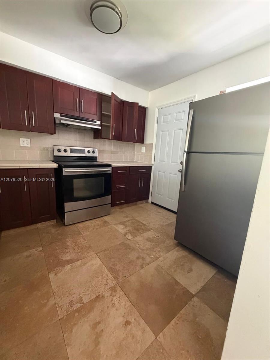 1400 NE 191st St # 310, Miami FL 33179 photo 2