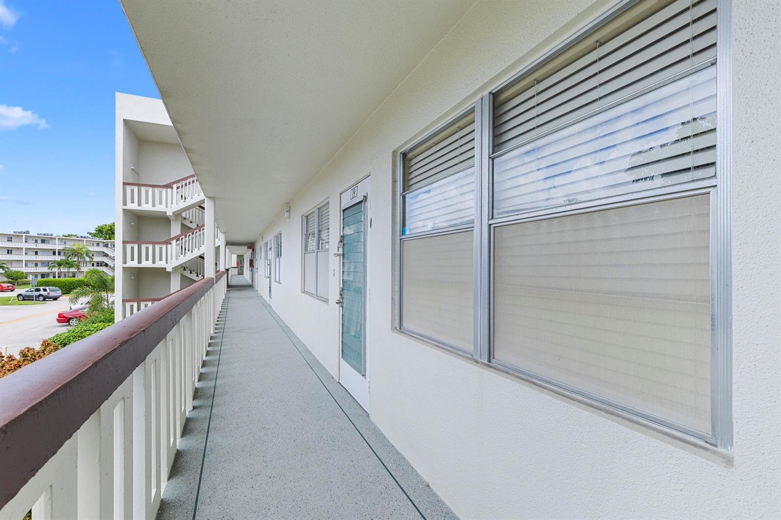 19 Ashby A, Deerfield Beach FL 33442 photo 3
