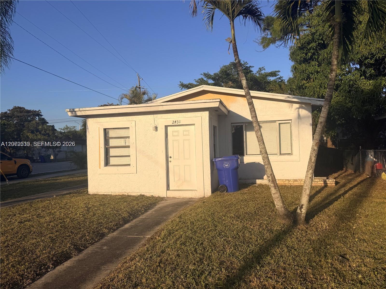 2431 NW 9th St, Fort Lauderdale FL 33311