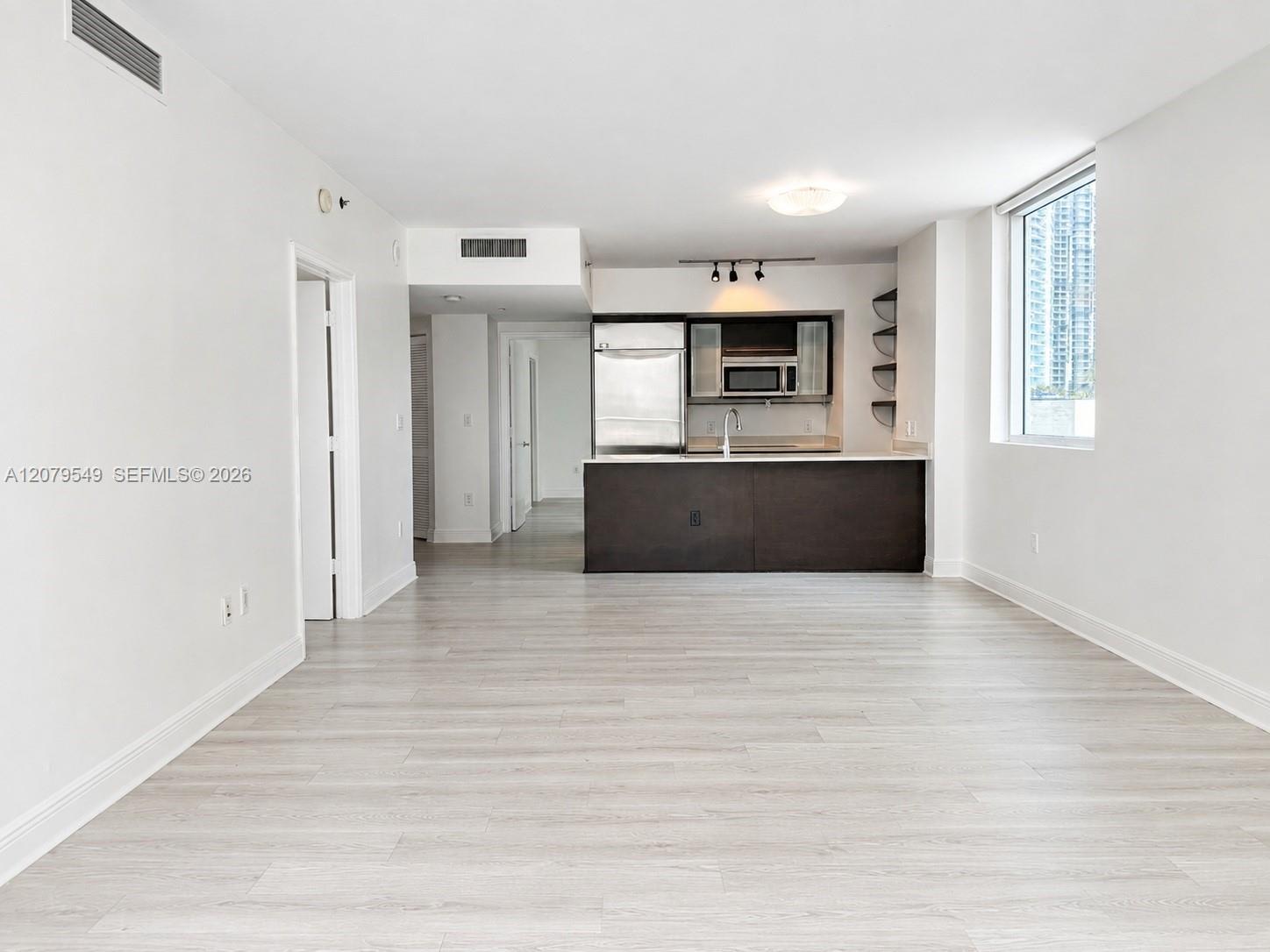 55 SE 6th St # 1510, Miami FL 33131 photo 2
