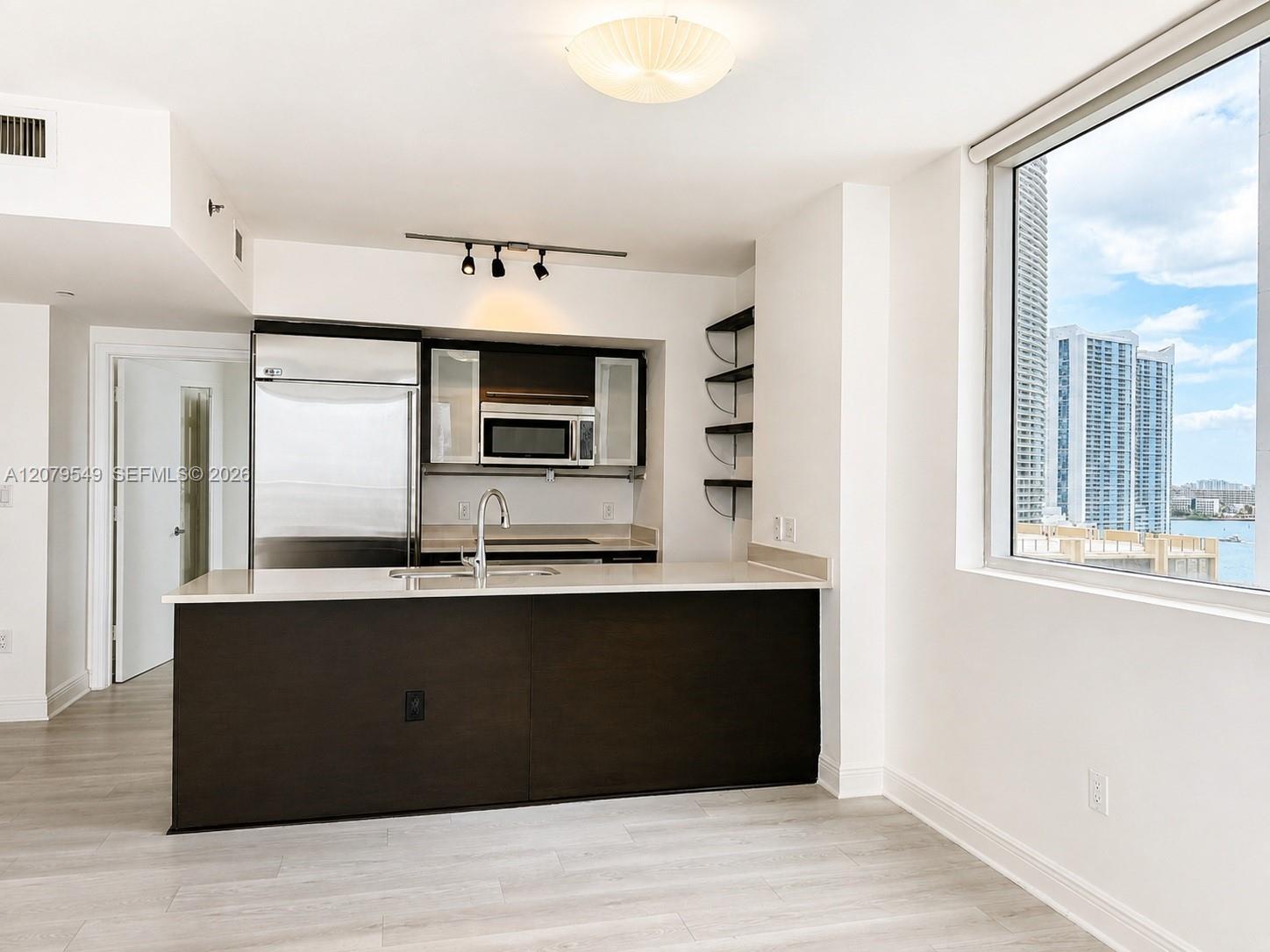 55 SE 6th St # 1510, Miami FL 33131 photo 4