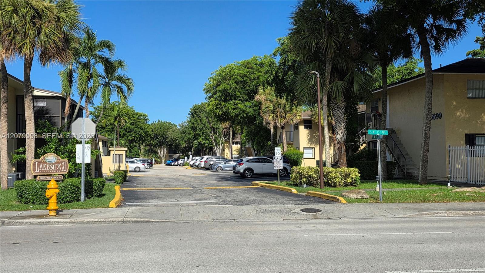 15619 SW 73rd Cir Ter # 8, Miami FL 33193 photo 2