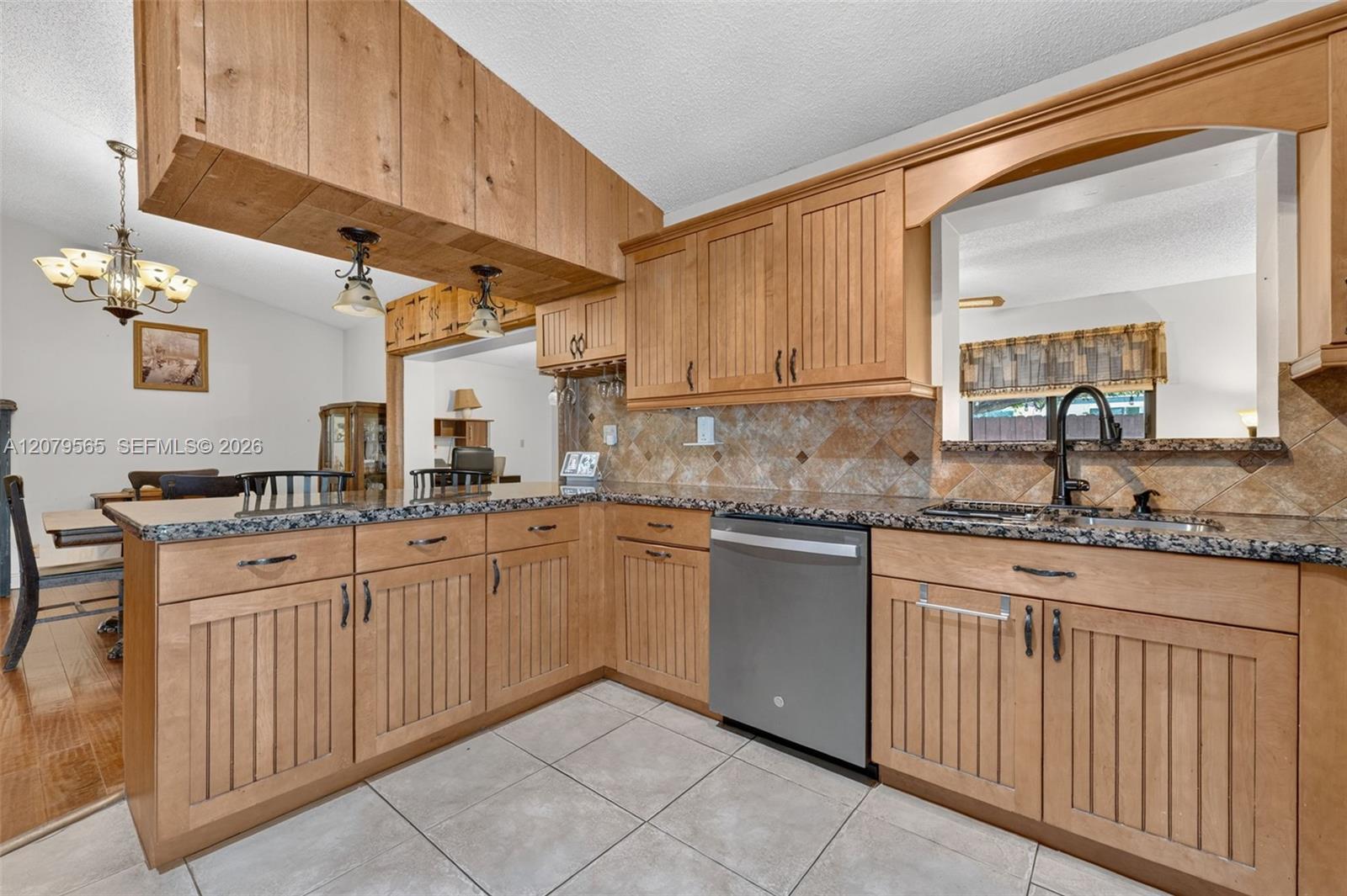 7508 SW 6th Ct, North Lauderdale FL 33068 photo 4