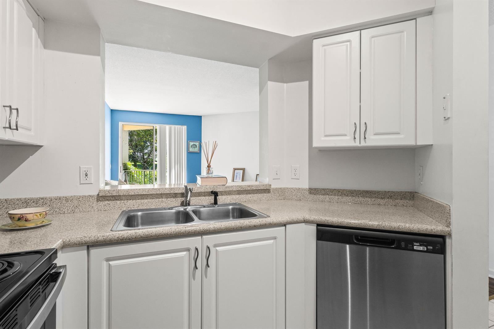 1967 Brandywine Road # 302, West Palm Beach FL 33409 photo 2