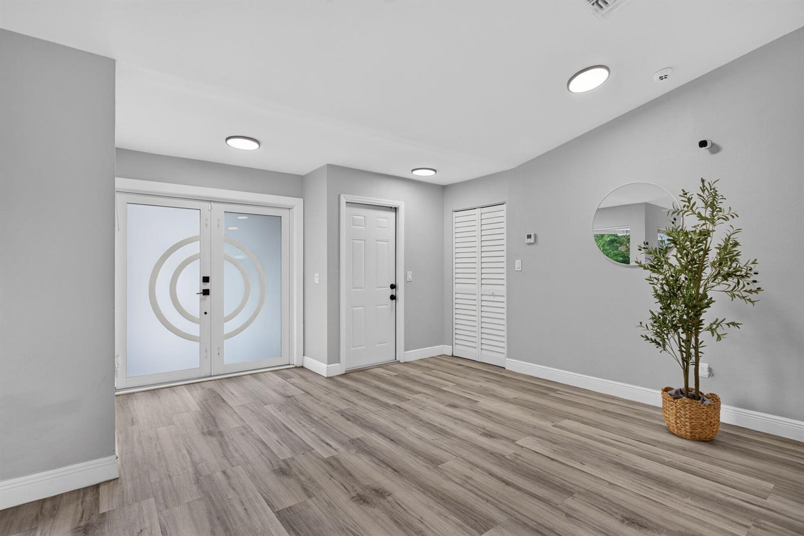 4950 SW 11th Circle, Margate FL 33068 photo 3