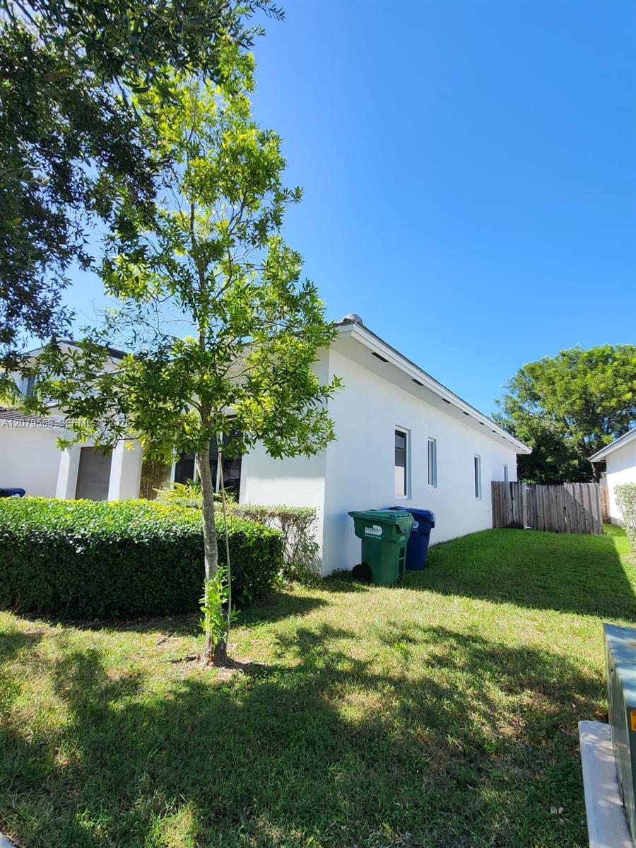 14919 SW 177th Ter # 14919, Miami FL 33187 photo 2